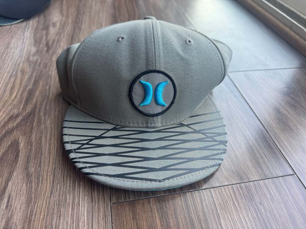 Hurley New Era 9Fifty Snapback Cap Gray Blue